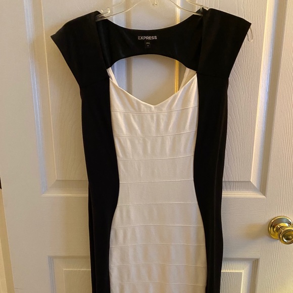 Dress - Picture 2 of 2